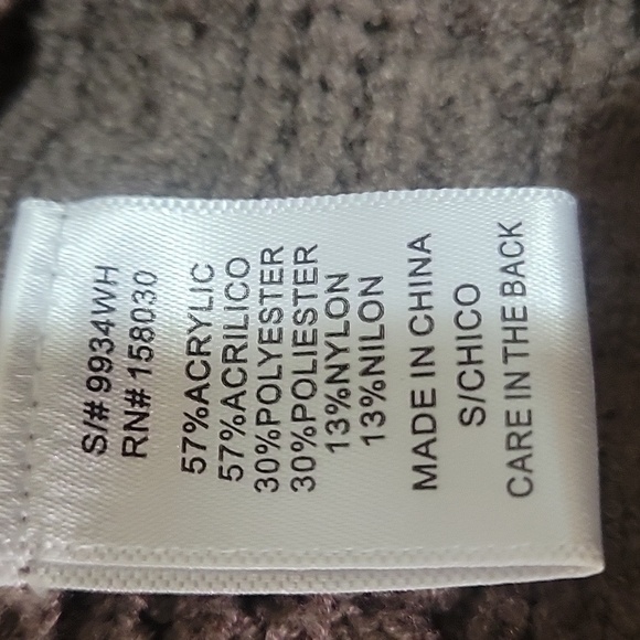 Love Tree Taupe Key-hole Cable Knit Sweater, Size S - Picture 3 of 4